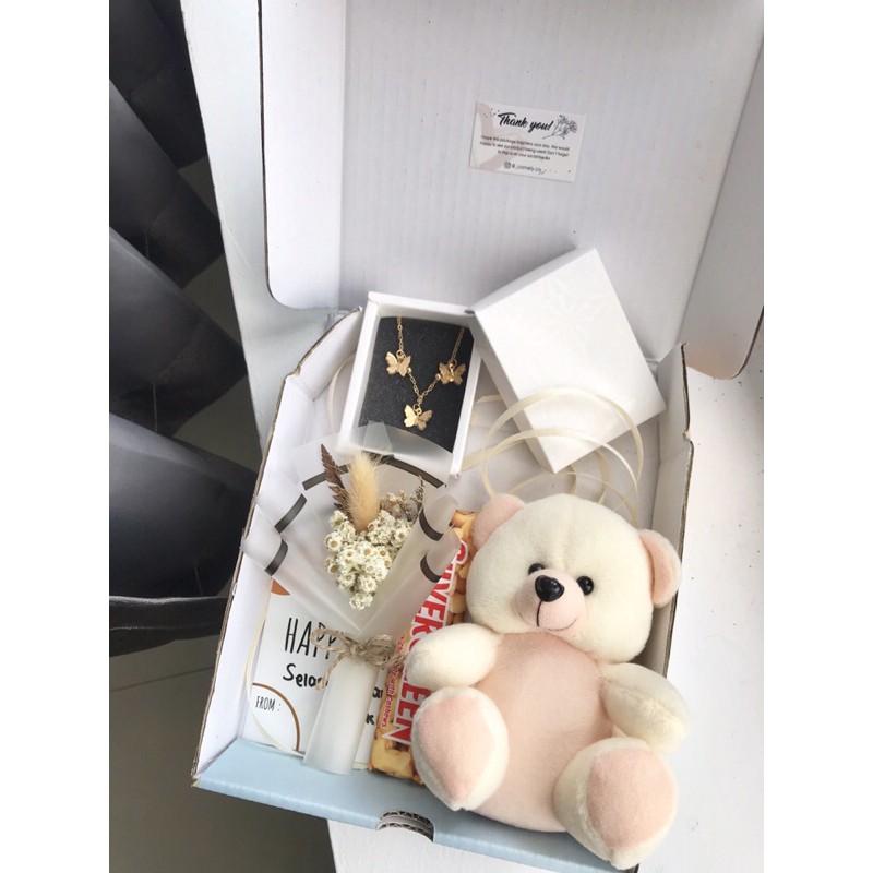 

Gift Box 2 | Birthday Box Accessories