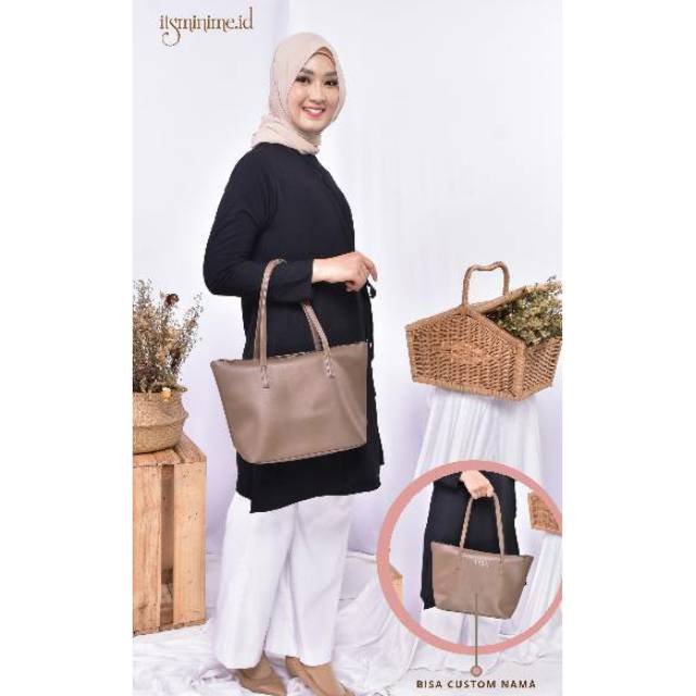 TOTEBAG WANITA HANNAH - OLIVE, BISA REQUEST NAMA