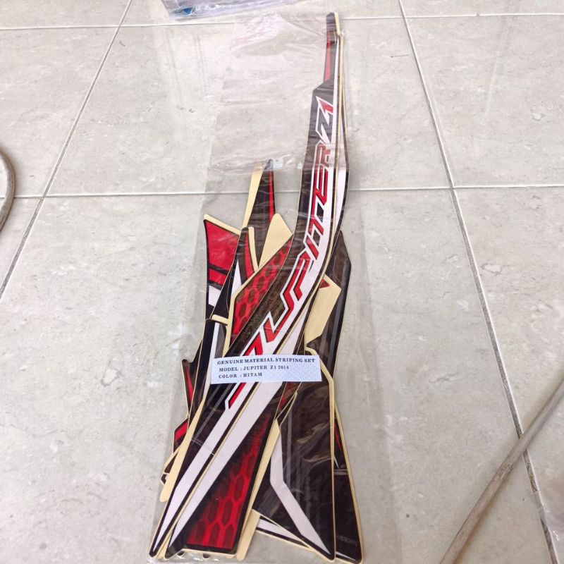 striping stiker les body Yamaha Jupiter Z1 2014 hitam