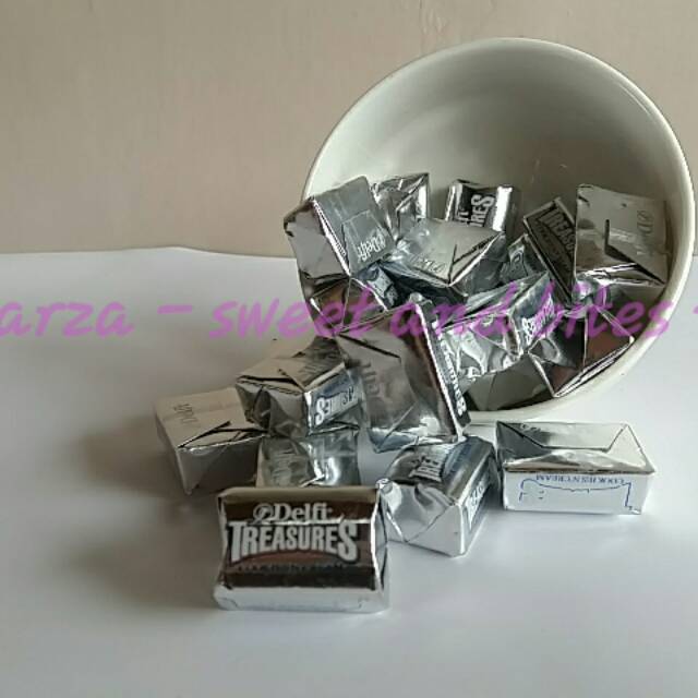 

Coklat Delfi Treasure Cookies and Creqm Kemasan 1 kg