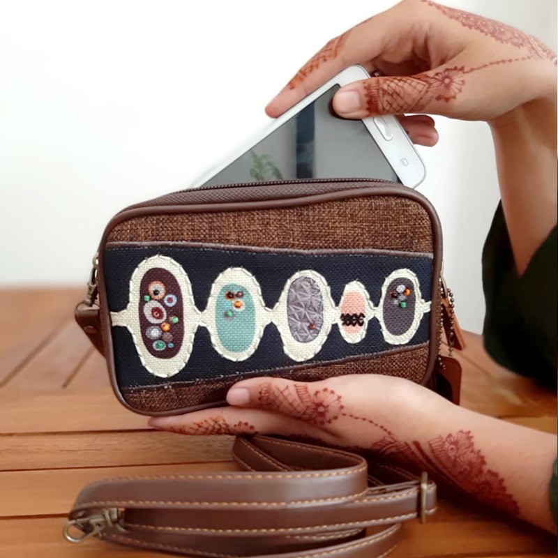 Tas Selempang Kecil Marawa Poke Monne, Mini Sling Bag Etnik Cantik