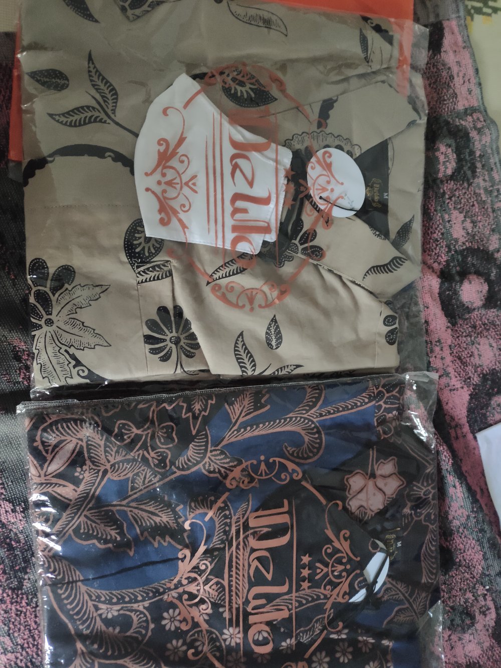 Raghnala Atasan Batik Pria Lengan Pendek Katun Lapis Fuuring