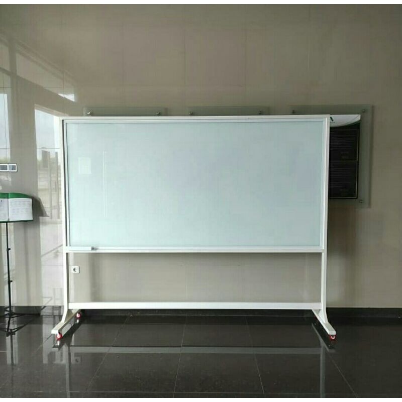 

STANDING GLASBOARD MAGNETIK 100X200