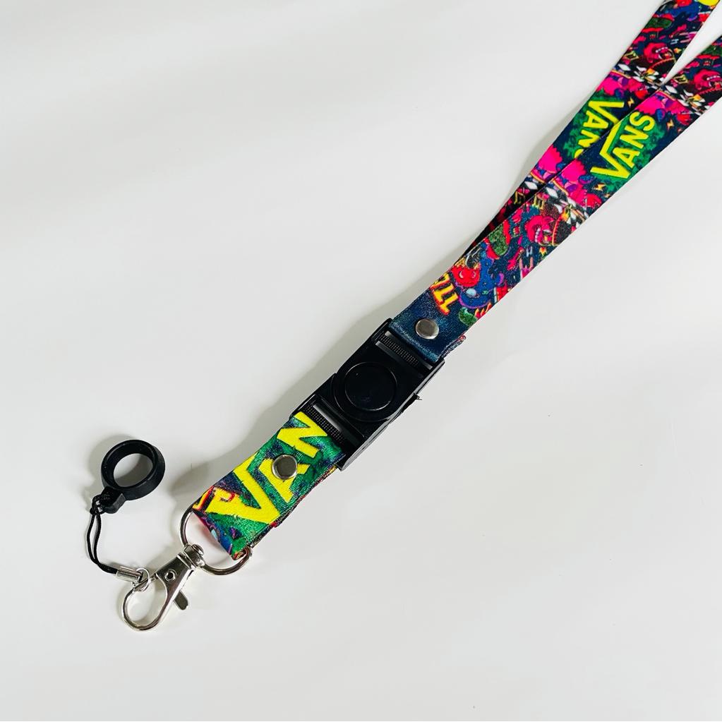 

GANRUNGAN ID CARD / NAME TAG / LANYARD PRINTING VANS ( REAL PICK )