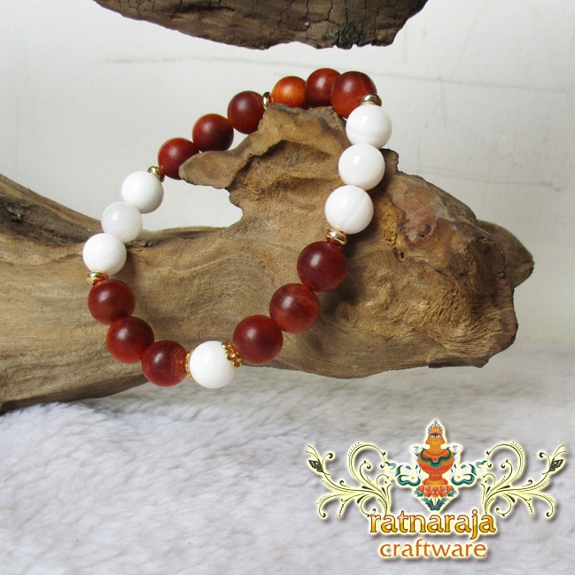 Gelang kayu Agatis 8 mm with White Shell Combination