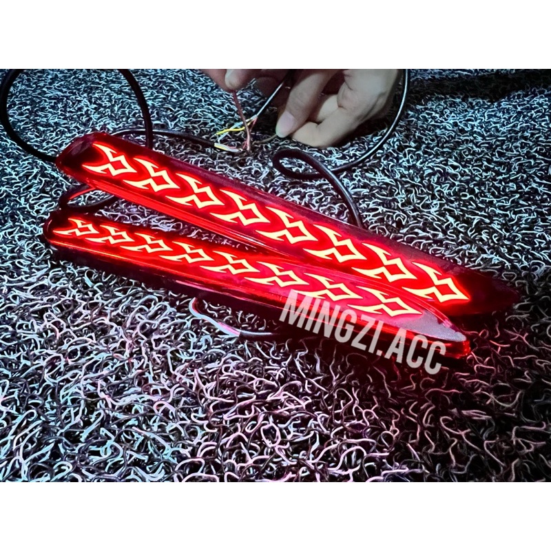 INNOVA 2008 2010 2012 2014 LAMPU BUMPER MATA KUCING RUNNING BAGASI BELAKANG MOBIL