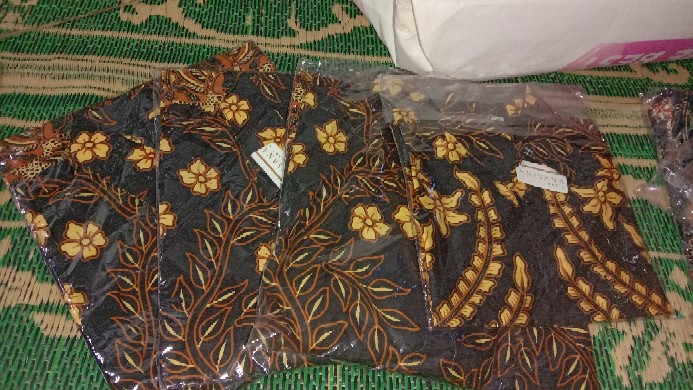 3 Mall Shopee Pusat Grosir Kemeja Batik Atasan Pendek Pria Modern