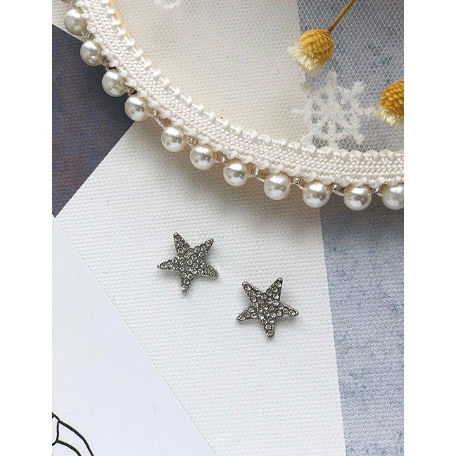 LRC Anting Tusuk Fashion Pentagram Gold Pearl-studded Earrings D27871