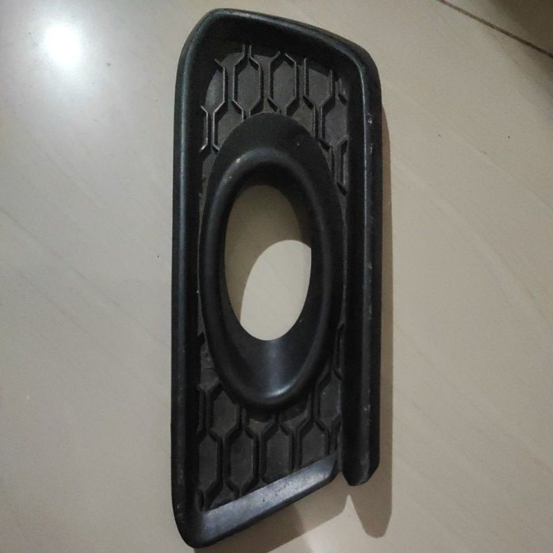 cover lampu depan Mobilio
