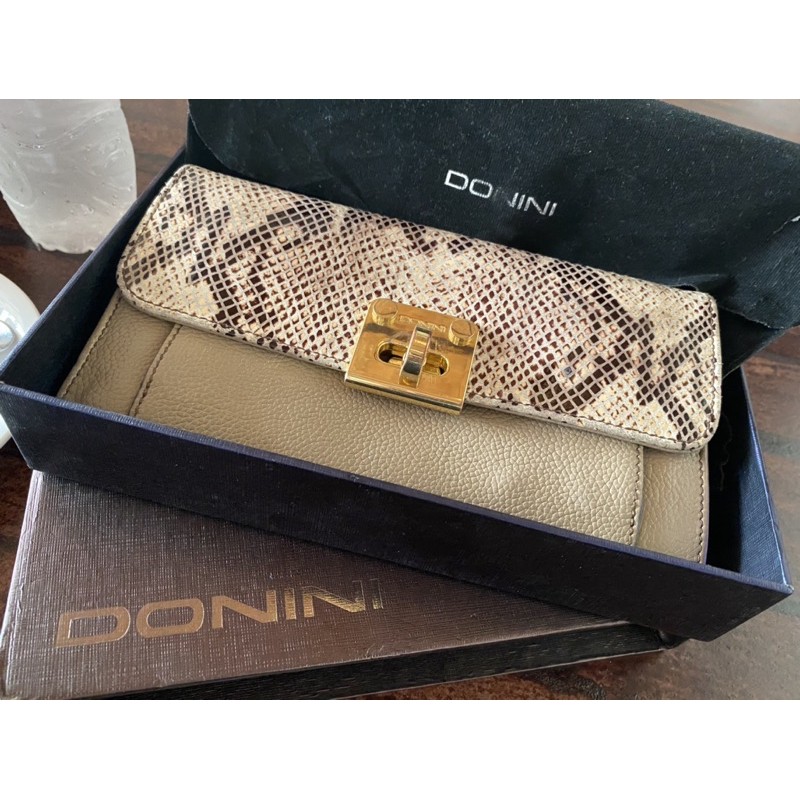 pre❤️ dompet Donini