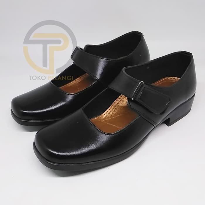 Sepatu pantofel wanita paskibra cewek kulit sintesis sol karet empuk - Hitam, 37