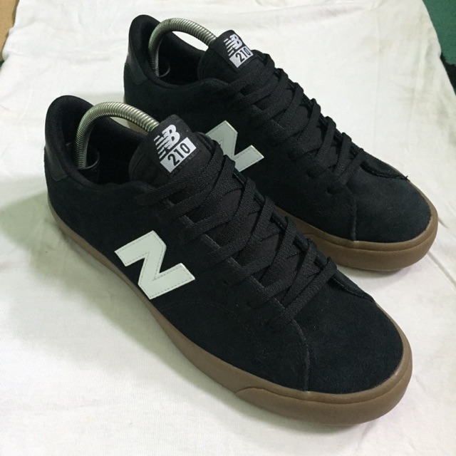 harga sepatu new balance numeric original