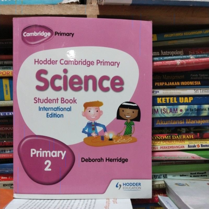 buku hodder Cambridge primary science student book 2/primary 2