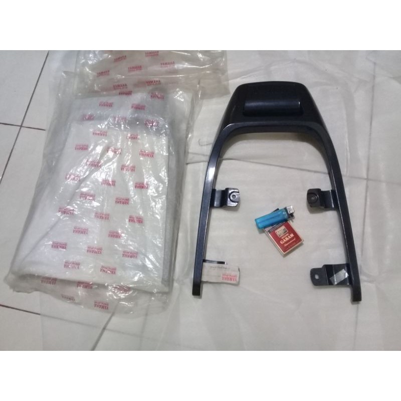 Behel Begel Belakang Yamaha Fiz Force Fizr SE Spesial Edition