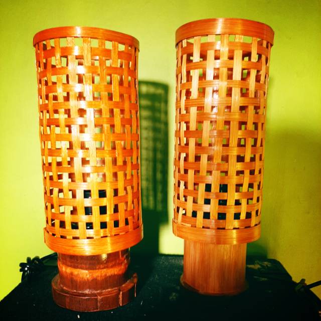 Lampu unik / lampu bambu