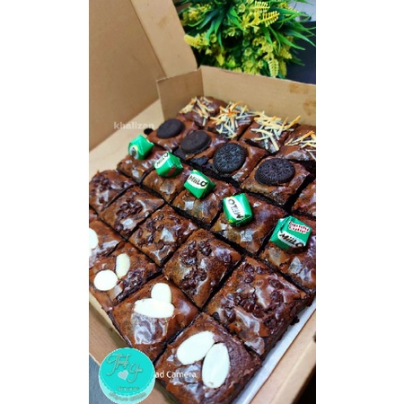 

Brownise premium Box Uk 20x20