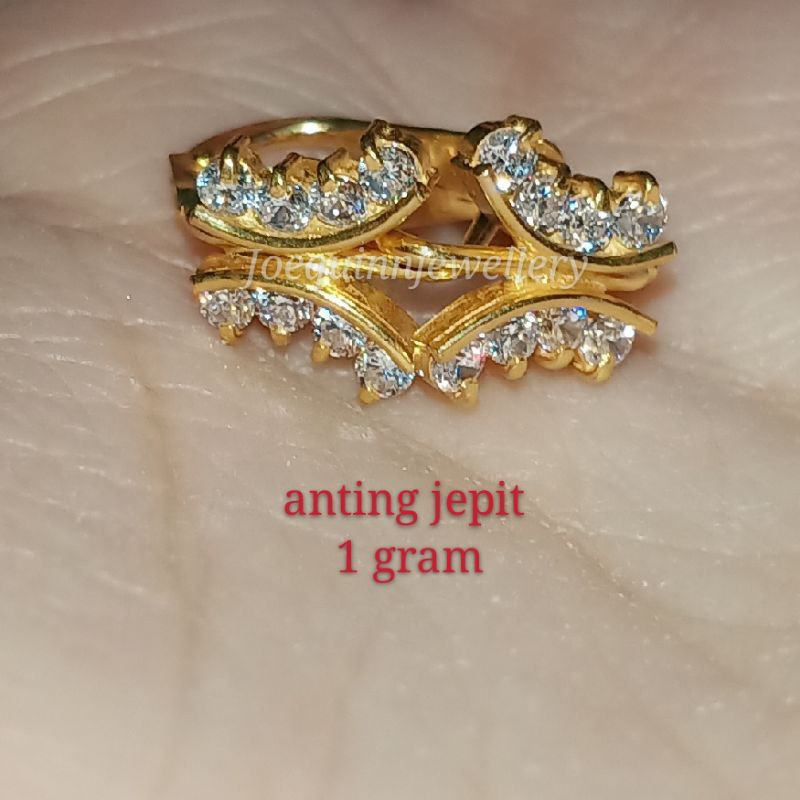 anting jepit kupu2 emas muda ready 1.5 gram lbh besar