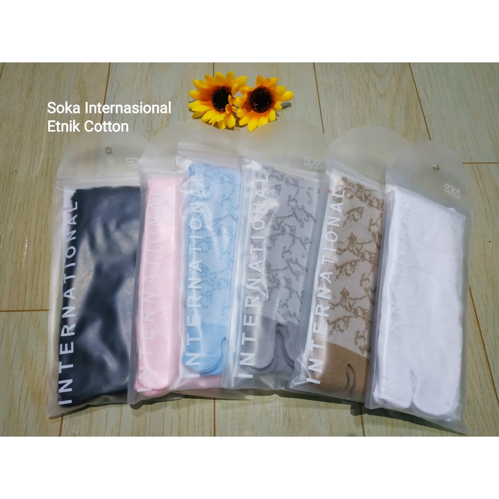 Soka Etnic Cotton Internasional Kaos Kaki Jempol Motif