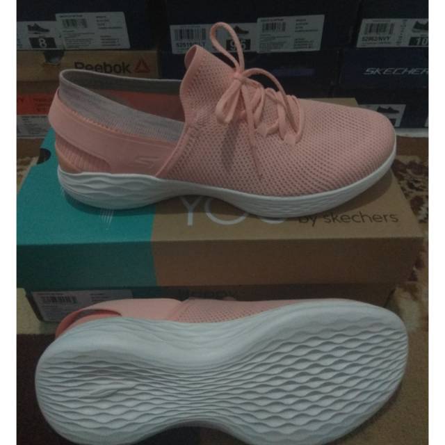 Sepatu wallking you by skechers