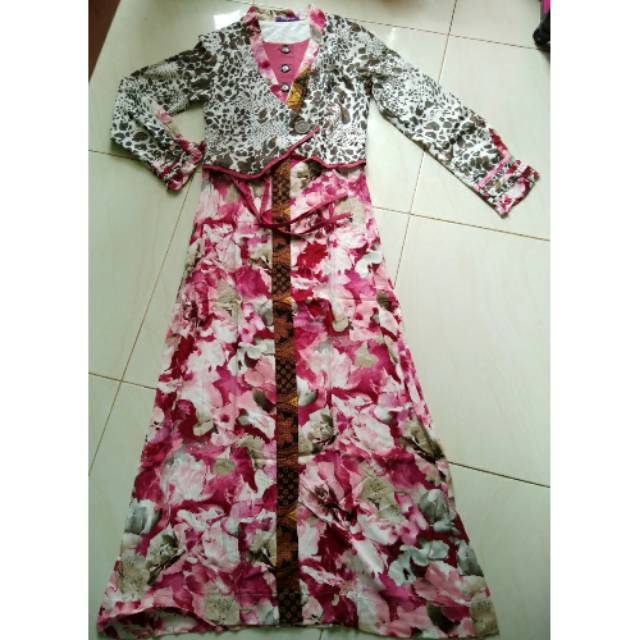 tuneeca size s