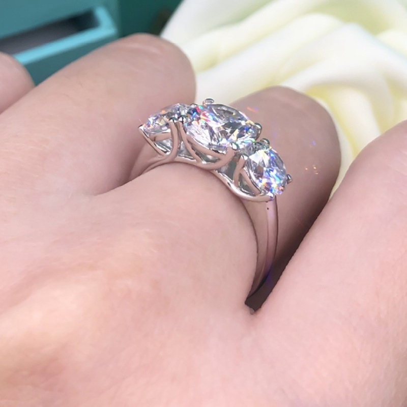 Cincin Pernikahan Desain Tiga Lingkaran Bling Untuk Wanita