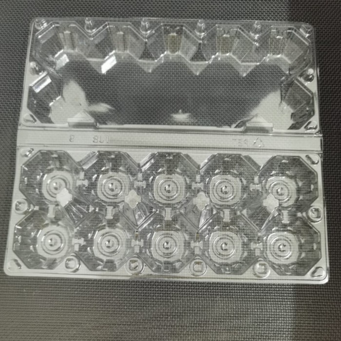 Mika Telur / Egg Tray / Tray Telur Isi 50 pak sudah ada pengunci.