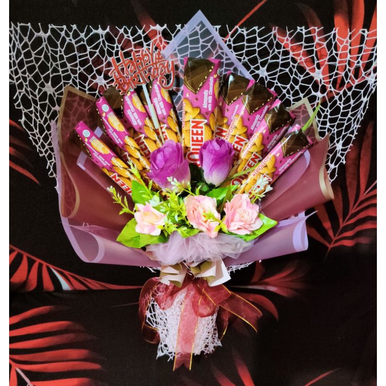 

Buket Bunga Coklat Hampers Birthday/Wisuda/anniversary/Valentine Silver Queen