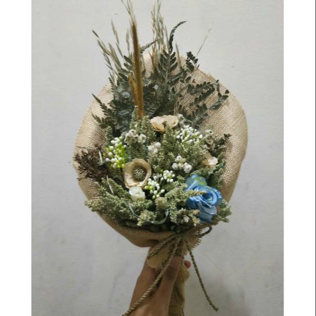 Hand bouquet rustic wedding flower/ buket bunga rustic /bunga kering / buket wisuda / pengantin