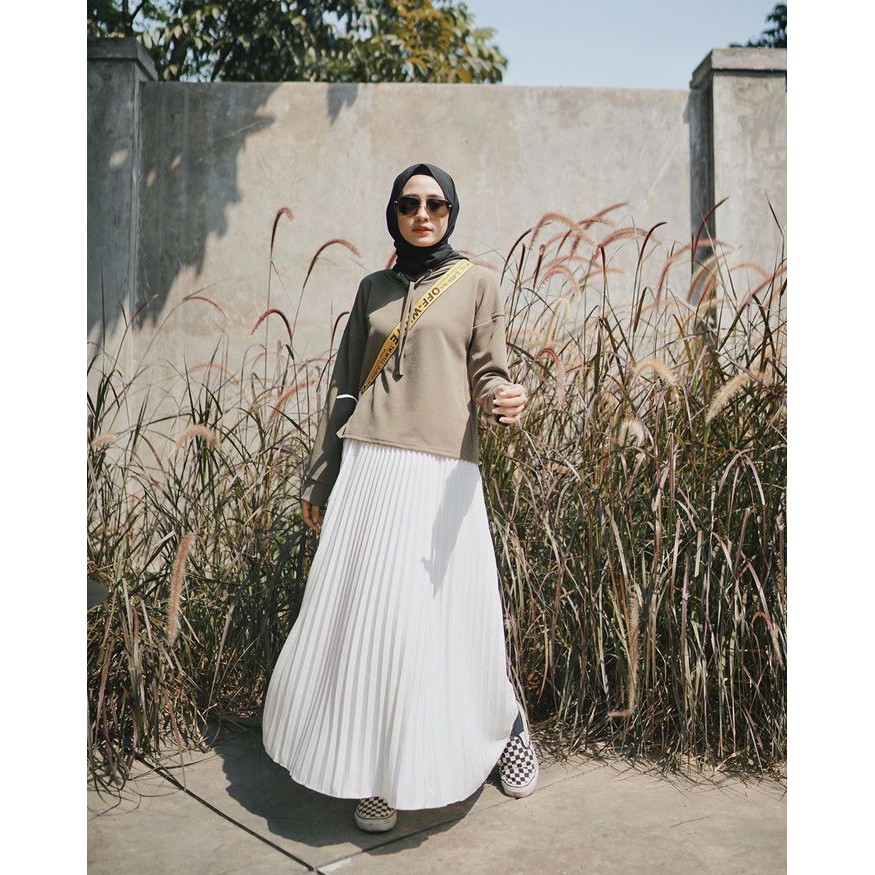 ROK PLISKET PREMIUM Part 2 - ROK PLISKET MAYUNG - ROK PLISKET JUMBO - ROK PLISKET - ROK MAYUNG - ROK HYGET --White