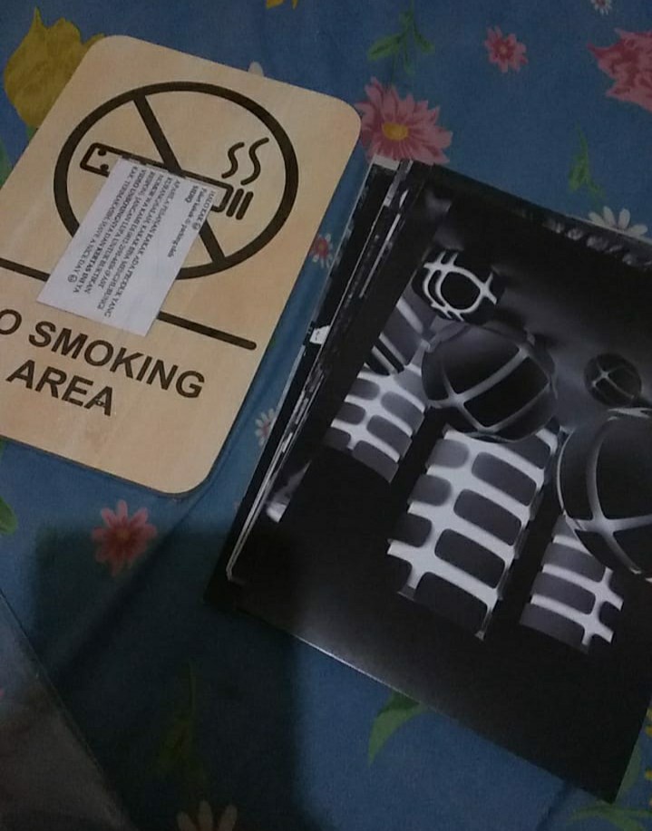 Signage - No Smoking Area