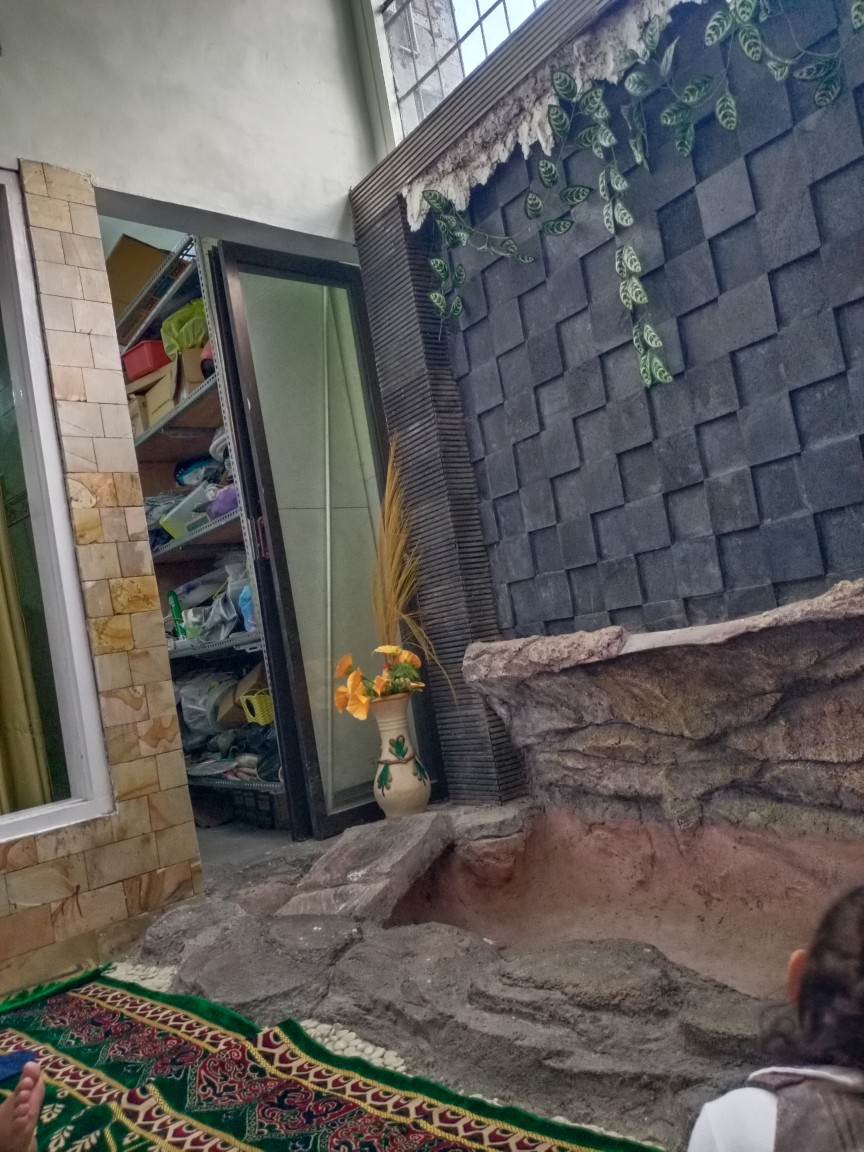 Hem Batik Pria Lengan Pendek Bisa Seragam