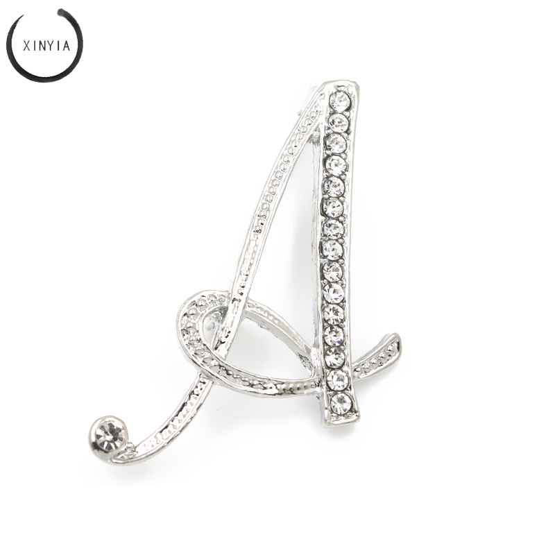 26 Huruf Zinc Alloy Crystal Clear Rhinestone Bros Pins untuk Wanita di Warna Silver Disepuh