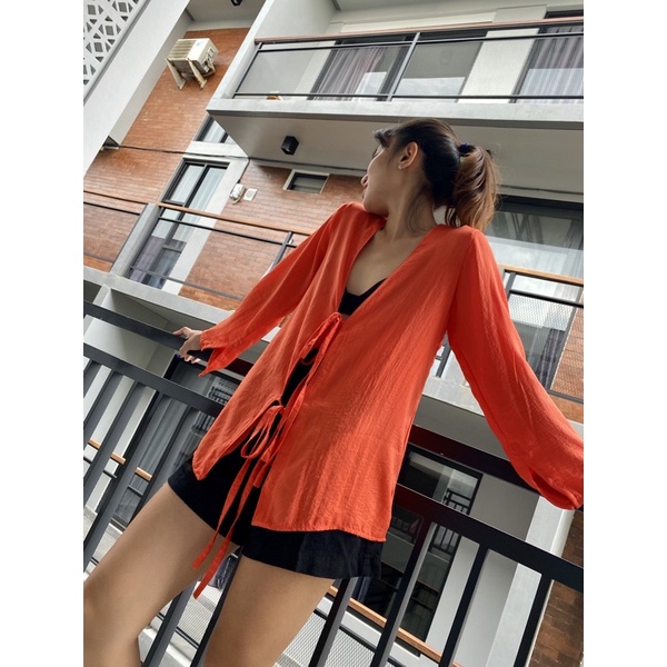 Outer in orange / outer pantai