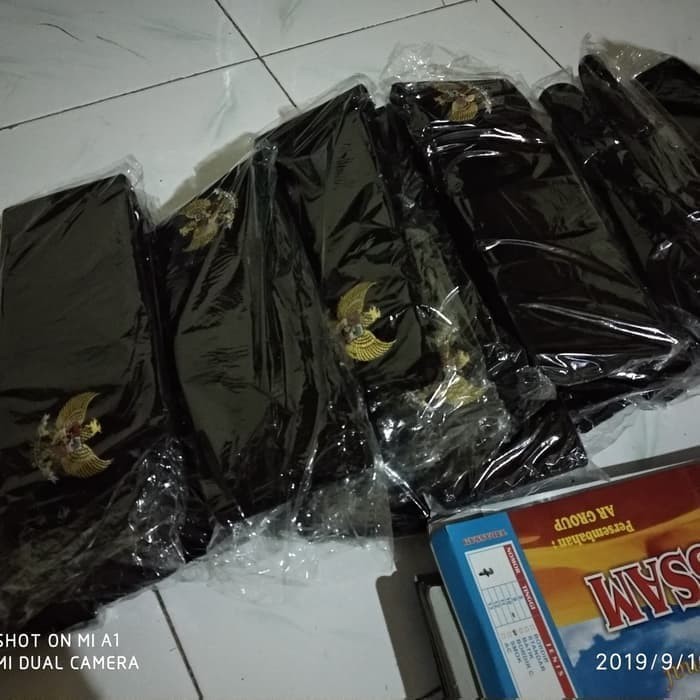 Peci Songkok Hitam Bordir Logo Garuda Berkualitas