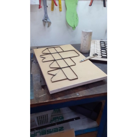 

COSTUM Diecutt flatbad packaging carton duplex for product