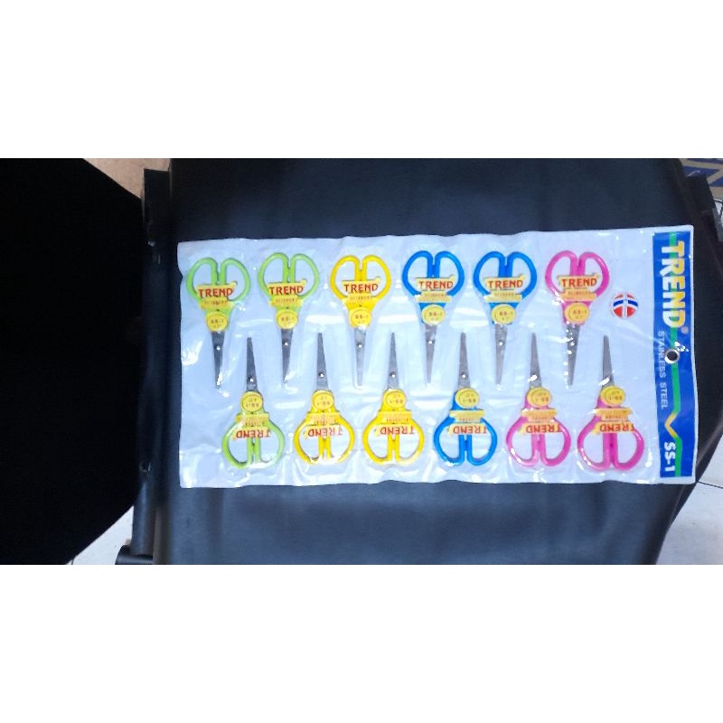 

1 RENTENG (12 PCS) GUNTING KECIL TREND WARNA WARNI