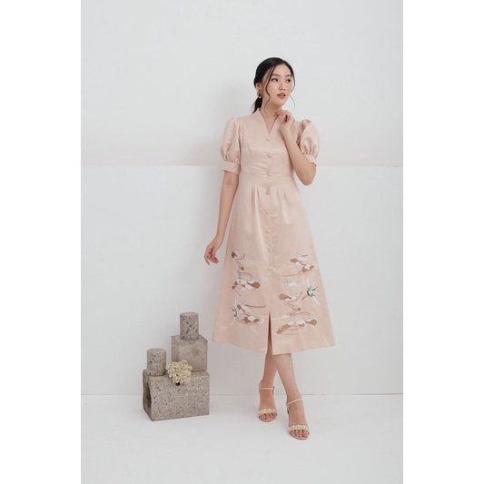 *SALE* Megagamie Ruyi puff sleeves embroidery dress in champagne gold