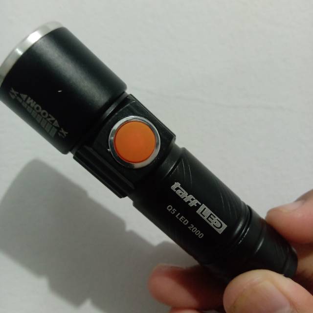 Senter LED 2000 Lumens