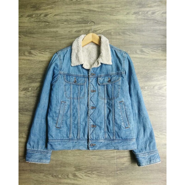 Gu by Uniqlo Sherpa Denim Jaket