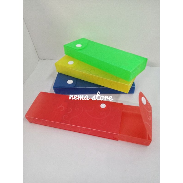 

TEMPAT PENSIL MURAH PLASTIK/PEN CASE PLASTIK