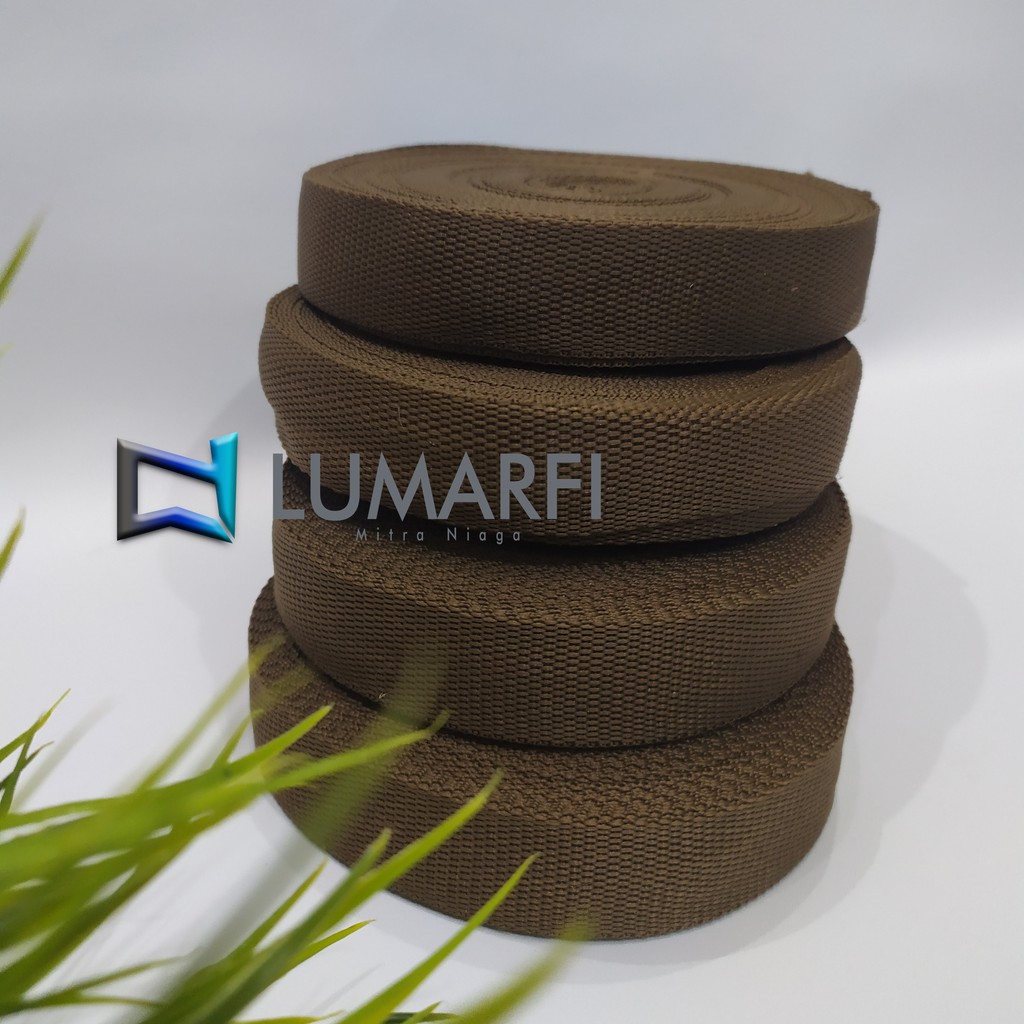 

Tali Webbing Tali Bisban 2,5cm Coklat Susu [METERAN]