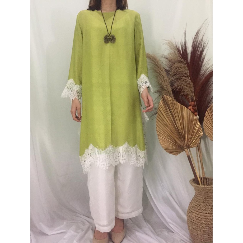 Batik Viscose + Lace - Tunik