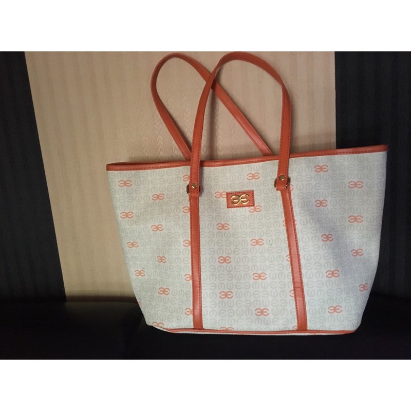 Preloved Tas Esquire