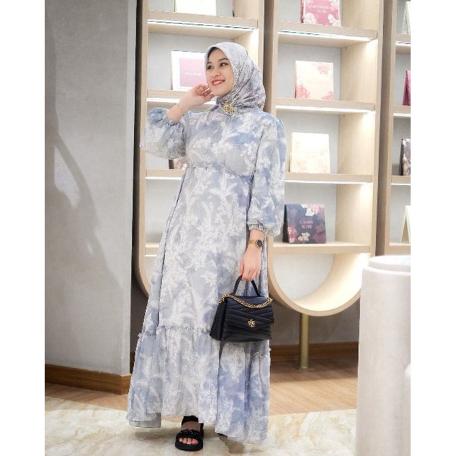 Ruby Dress L Wearing Klamby