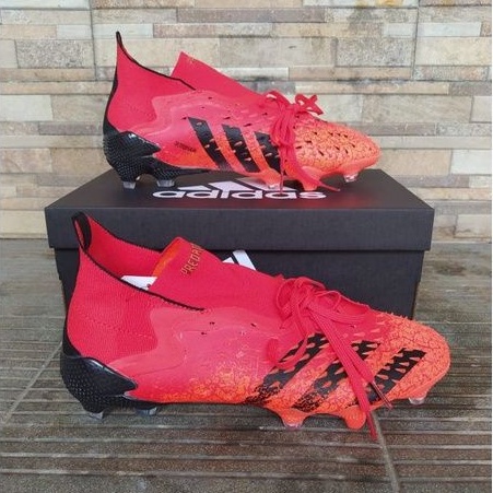 Sepatu Bola Predator Freak .1 High Red FG