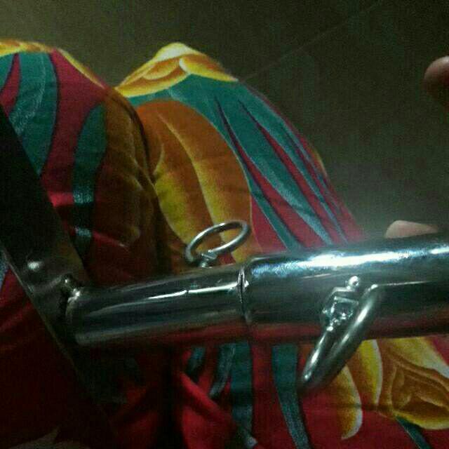 Gantungan Baju, Gawangan Pipa Kotak Dengan Rak Ram Kawat