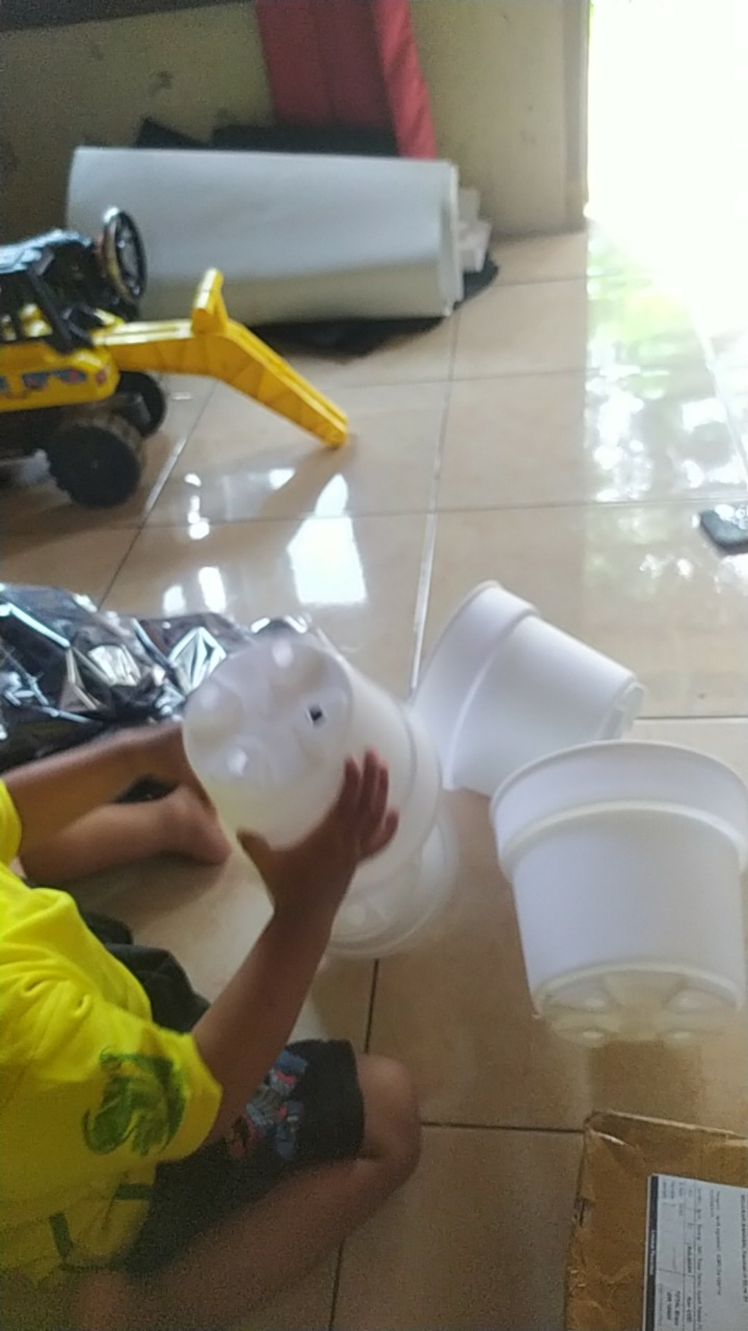 Pot Plastik Putih / Ember Putih / Pot Putih / Pot Plastik