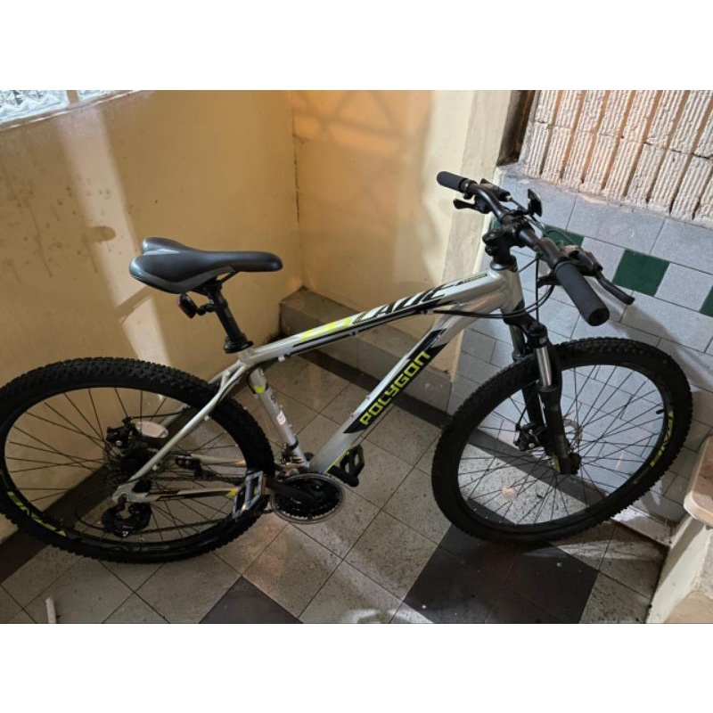 SEPEDA MTB POLYGON CASCADE 3 27.5 Grey 2021