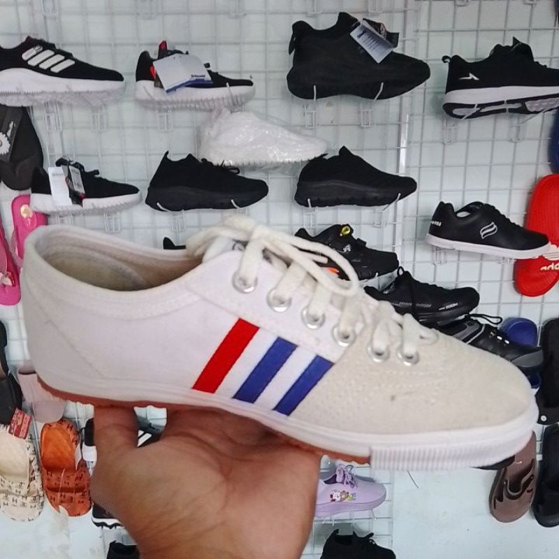 sepatu kodachi / sepatu kodaci/ sepatu badminton/sepatu bulu tangkis/sepatu futsal  no. 39 s/d 42