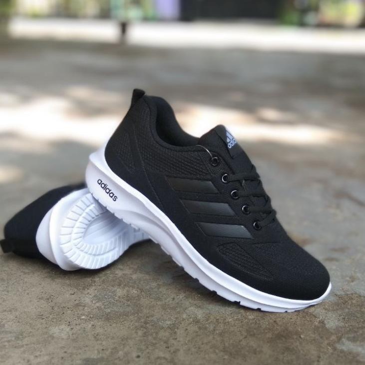 Terbaru Sepatu Sekolah Adidas Hitam Putih - Hitam Polos Pria/Wanita Sepatu Kerja